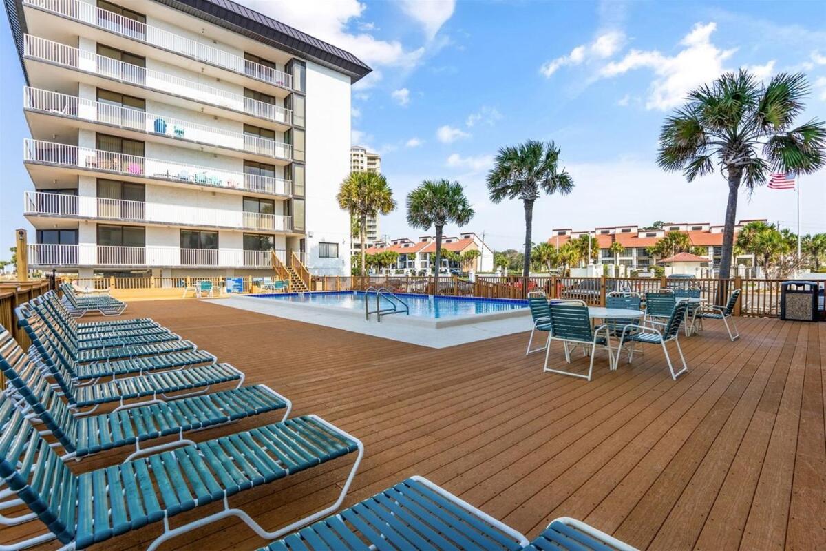 Edgewater Windward 104 - 1 Bedroom Beachfront Sleeps 4 Panama City Beach