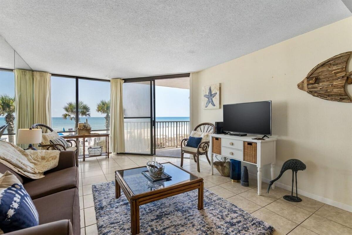 Edgewater Windward 104 - 1 Bedroom Beachfront Sleeps 4 Apartment *