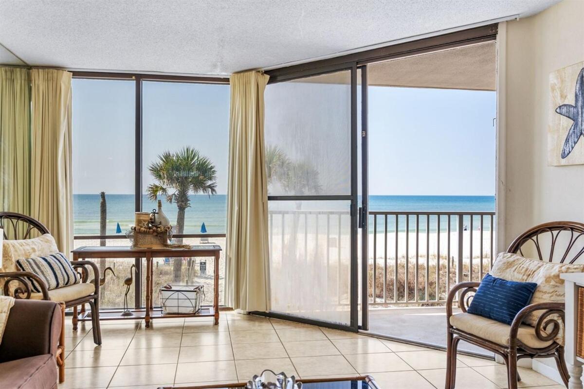 Edgewater Windward 104 - 1 Bedroom Beachfront Sleeps 4 *